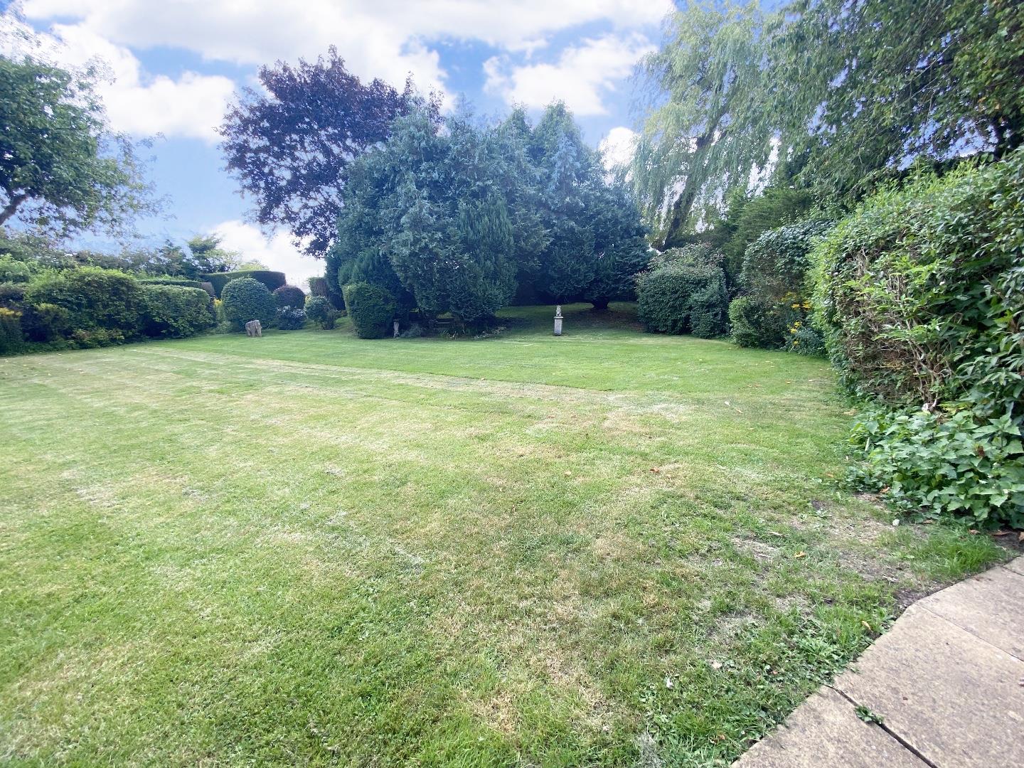 Main Road, Hackleton O'Riordan Bond